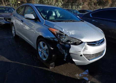 2013 Hyundai Elantra Gls from USA, damaged, VIN 5NPDH4AE1DH435100